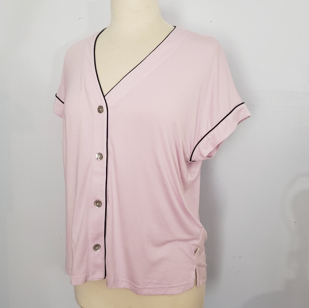 Ugg Size M sleepwear top lavender - Picture 11 of 12
